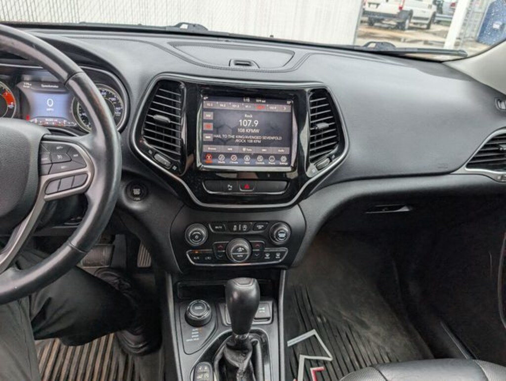 Used 2019 Jeep Cherokee Limited SUV