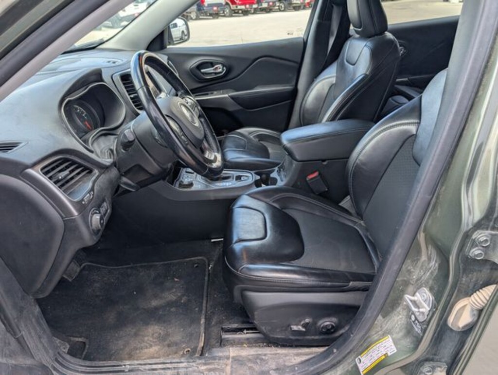 Used 2021 Jeep Cherokee Latitude Plus SUV