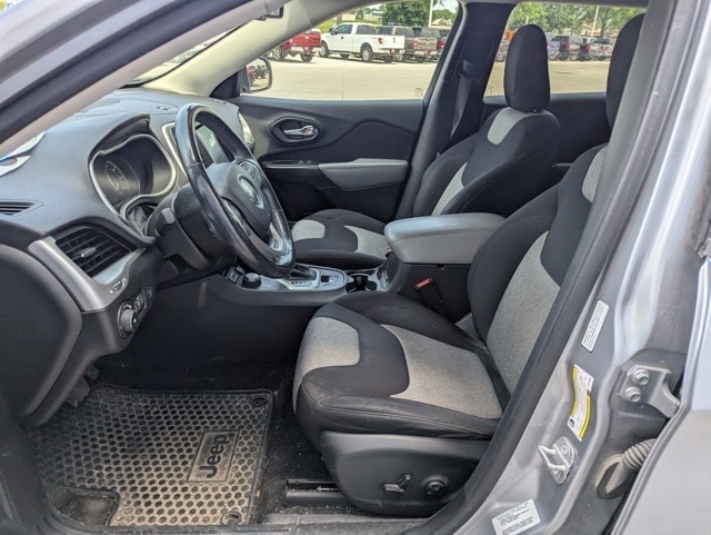 Used 2014 Jeep Cherokee Latitude with VIN 1C4PJMCS3EW190865 for sale in Waterloo, IA