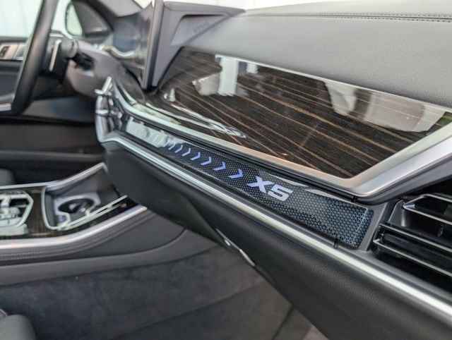 2024 BMW X5 36