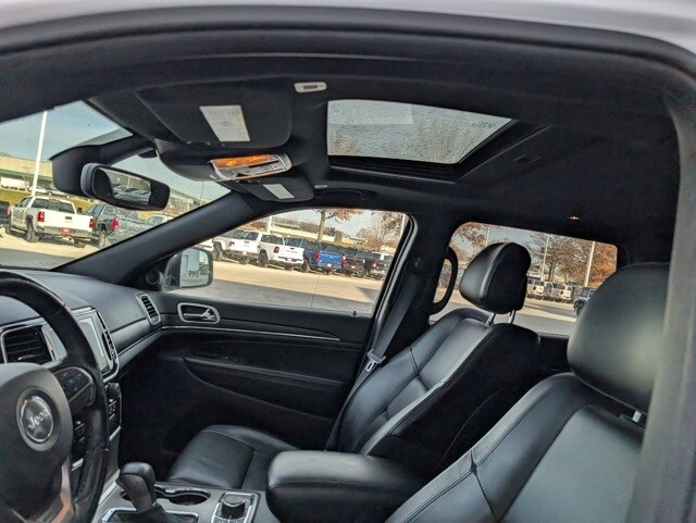 2019 Jeep Grand Cherokee Limited photo 3