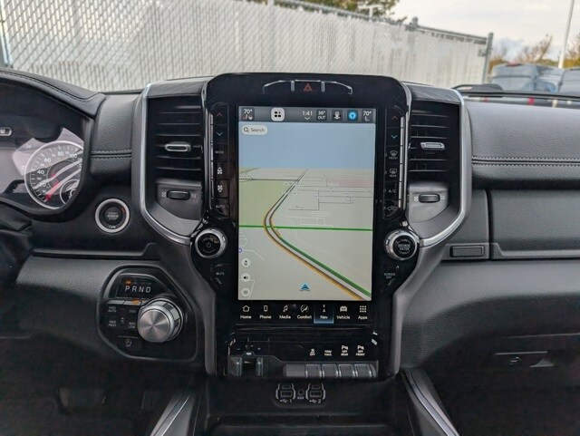 2023 Ram 1500 Laramie photo 3