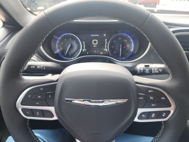 2026 Chrysler Pacifica Select - Photo 13