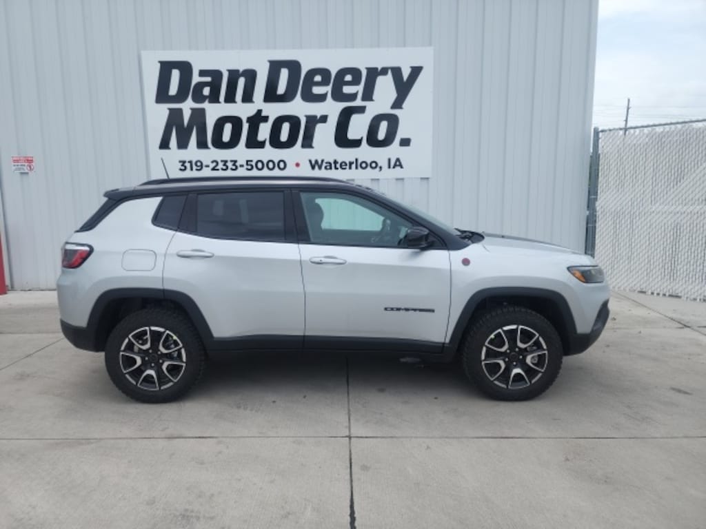 New 2025 Jeep Compass Trailhawk Sport Utility