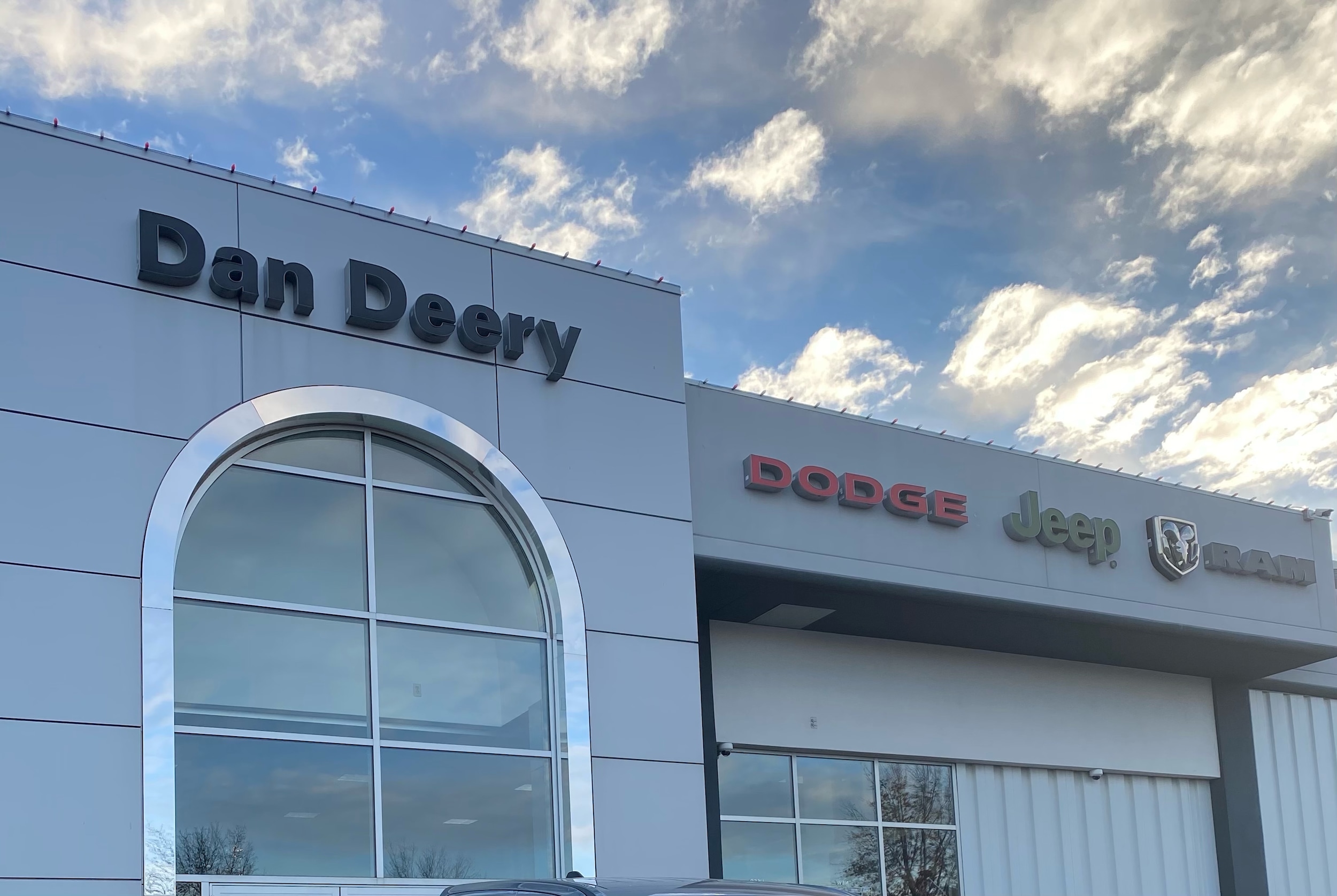Dan Deery Chrysler Dodge Jeep Ram Fiat