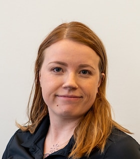 Staff member Bella Hale from ID_1b6007a2ddaf