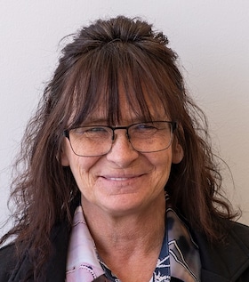 Staff member Deborah Graham from ID_ef63c2c1f06c