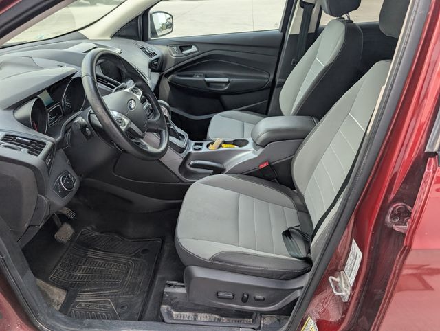 Used 2014 Ford Escape SE with VIN 1FMCU9GX5EUA36156 for sale in Waterloo, IA