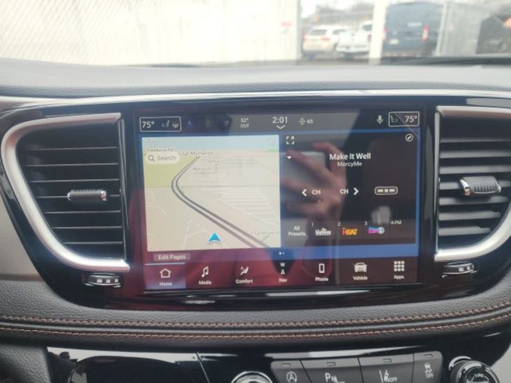 New 2026 Chrysler Pacifica Pinnacle Passenger Van