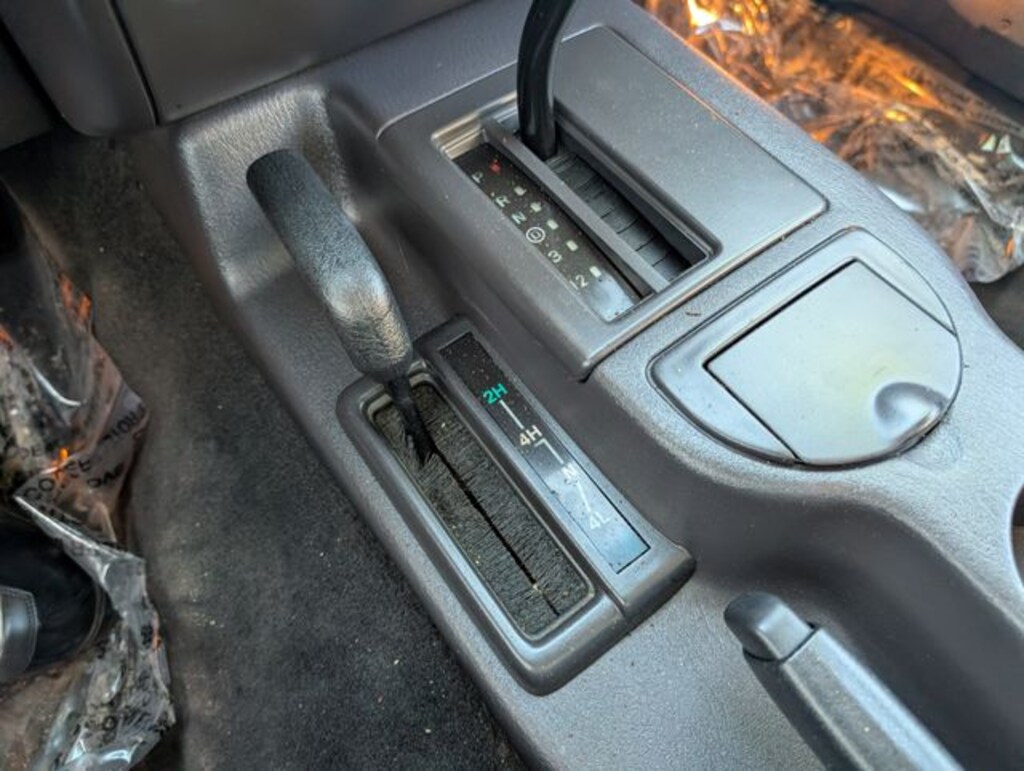 Used 2000 Jeep Cherokee Sport SUV