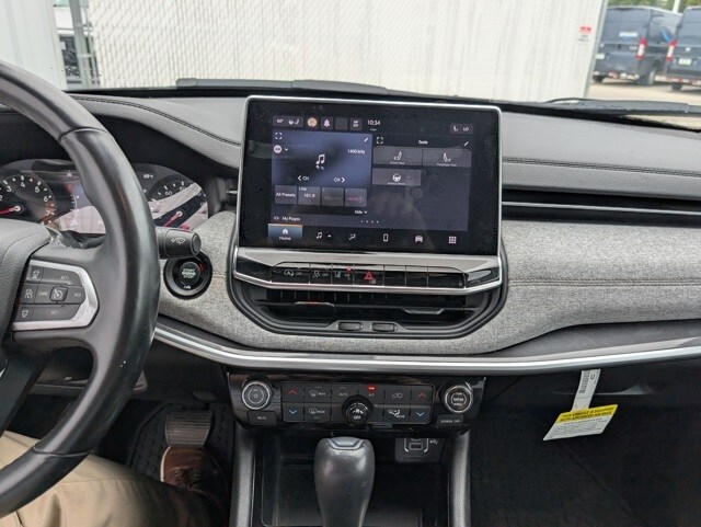 2022 Jeep Compass Latitude Lux Altitude photo 3