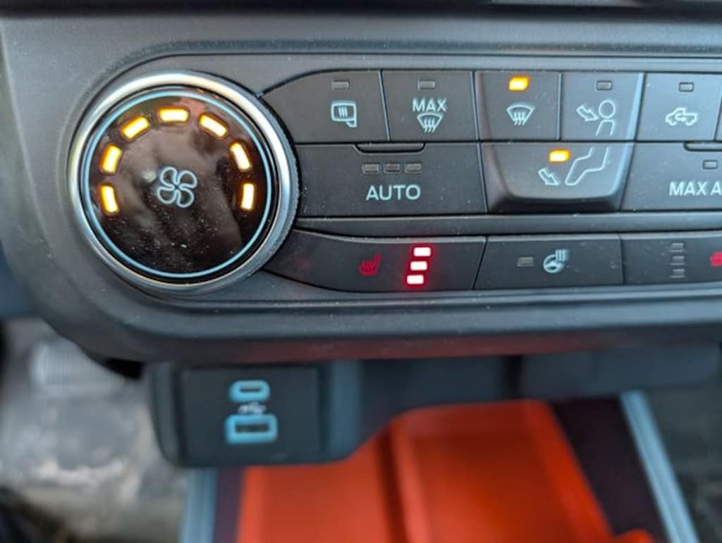 Certified 2022 Ford Maverick XLT Truck