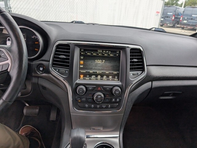 2017 Jeep Grand Cherokee Altitude photo 3