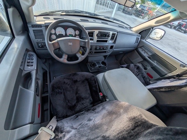 2007 Dodge Ram SLT photo 4