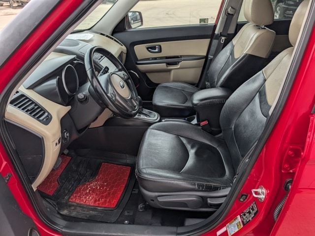 Used 2013 Kia Soul  with VIN KNDJT2A68D7603785 for sale in Waterloo, IA