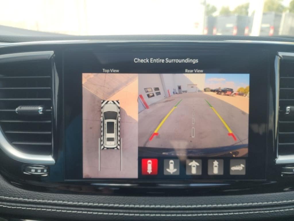 New 2026 Chrysler Pacifica Limited Passenger Van