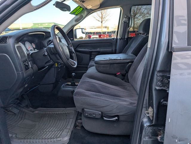 Used 2004 Dodge Ram 2500 Pickup SLT with VIN 3D7KU28D64G160598 for sale in Waterloo, IA