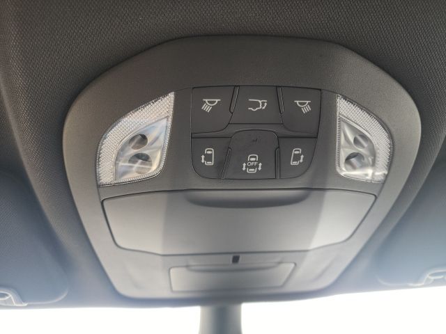 2026 Chrysler Pacifica Select - Photo 9