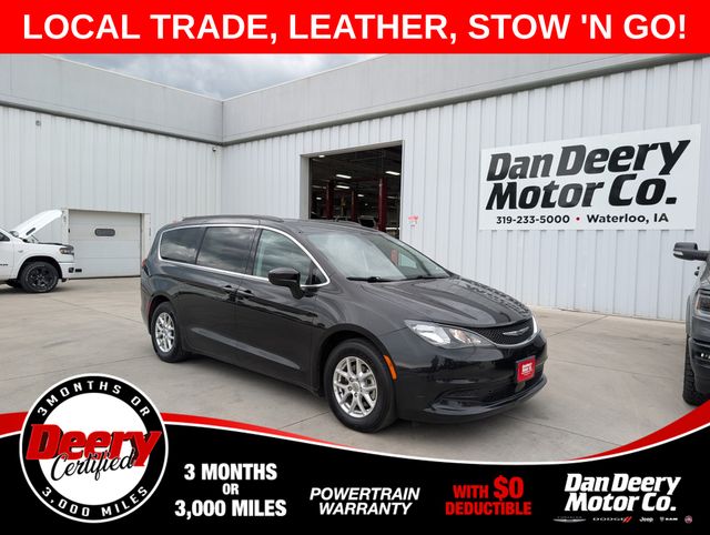 2021 Chrysler Voyager LXI's photo