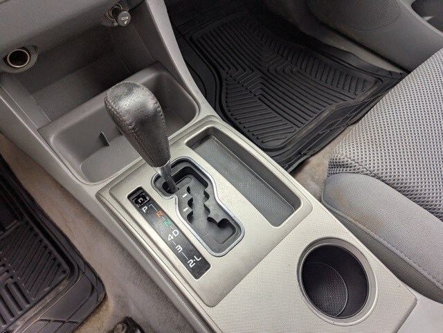 2005 Toyota Tacoma Base photo 4