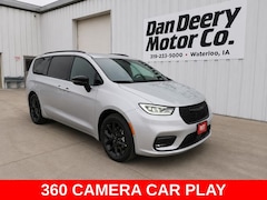 2026 Chrysler Pacifica Select Passenger Van