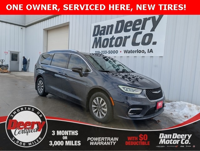 2021 Chrysler Pacifica Touring L's photo