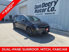 2027 Chrysler Pacifica Limited Passenger Van