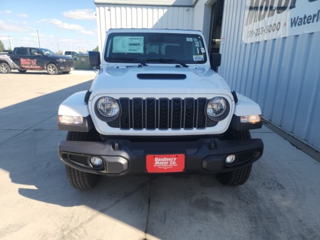 New 2025 Jeep Gladiator Sport S Pickup