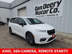 2026 Chrysler Pacifica Select Passenger Van