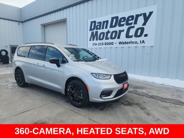 2026 Chrysler Pacifica Select AWD's photo
