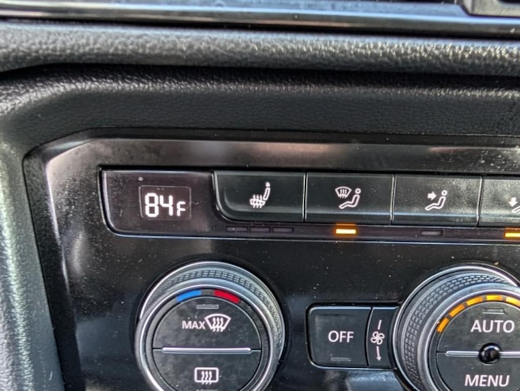 Certified 2024 Volkswagen Taos 1.5T SE SUV