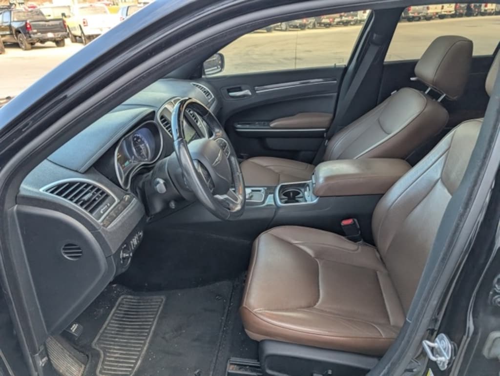 Used 2018 Chrysler 300 Limited Sedan