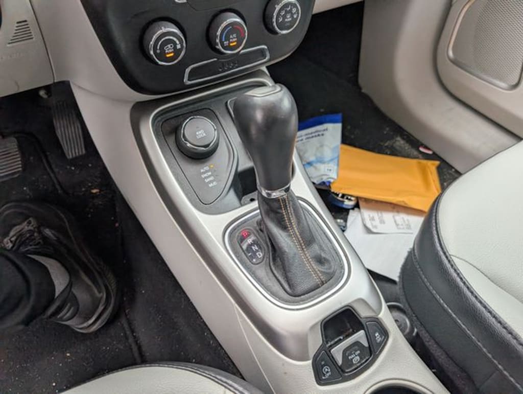 Used 2018 Jeep Compass Latitude SUV