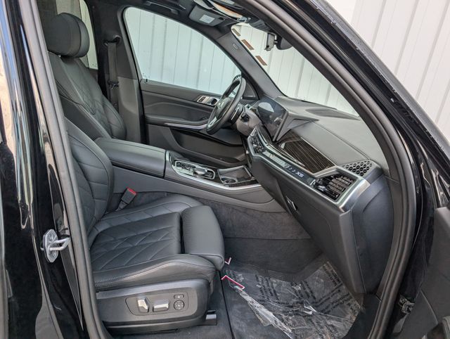 2024 BMW X5 34