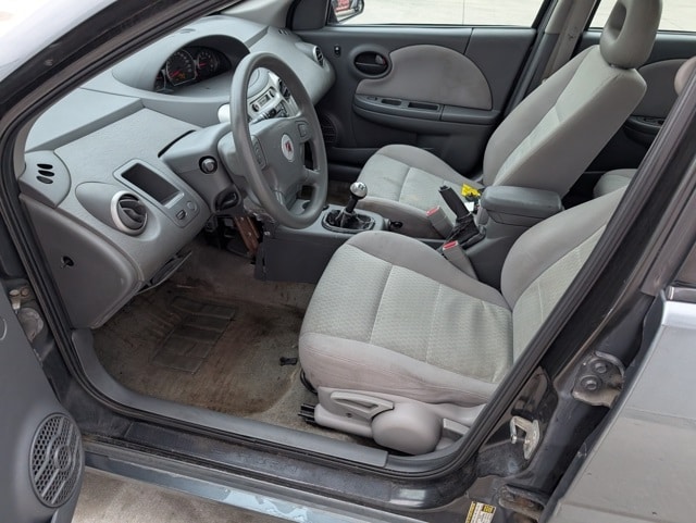 Used 2005 Saturn ION 2 with VIN 1G8AZ52F15Z181129 for sale in Waterloo, IA