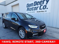 2026 Chrysler Pacifica Select Passenger Van