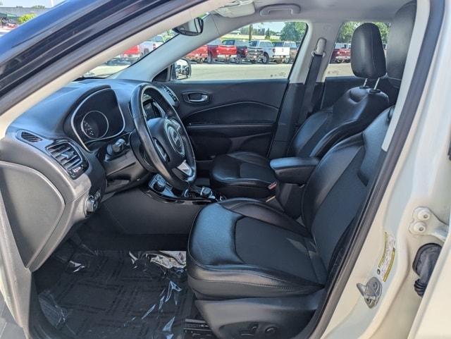 Used 2018 Jeep Compass Altitude with VIN 3C4NJDBB9JT480021 for sale in Waterloo, IA