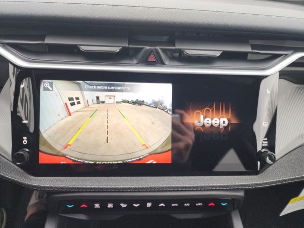 New 2026 Jeep Cherokee Laredo Sport Utility