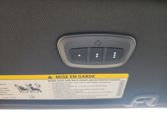 2026 Chrysler Pacifica Select - Photo 10