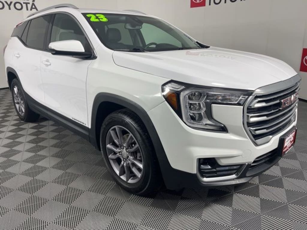 Used 2023 GMC Terrain SLT SUV