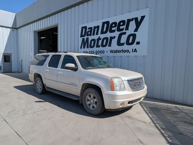 2011 GMC Yukon 4WD 1/2 Ton SLT (4SA)'s photo