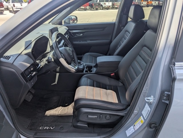 Used 2023 Honda CR-V Sport Touring with VIN 7FARS6H9XPE022692 for sale in Waterloo, IA