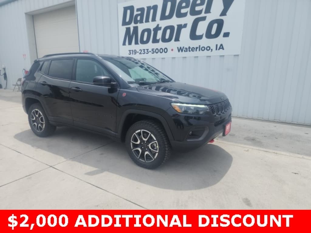 New 2025 Jeep Compass Trailhawk Sport Utility