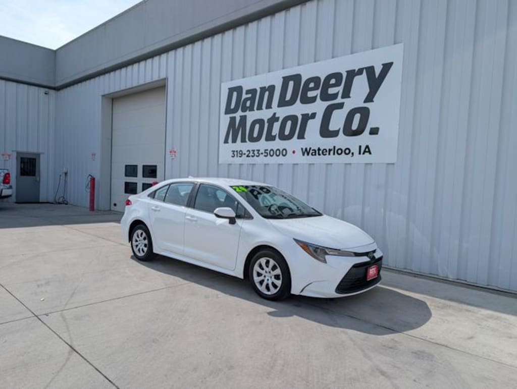 Used 2024 Toyota Corolla LE Sedan