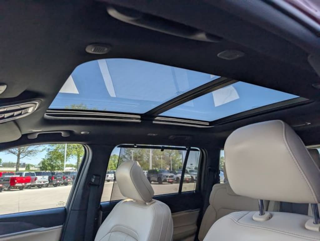Used 2025 Jeep Grand Cherokee L Limited SUV