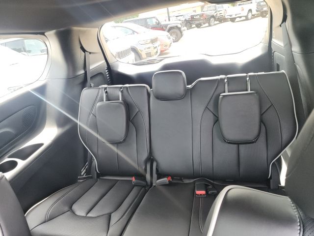 2026 Chrysler Pacifica Limited - Photo 25