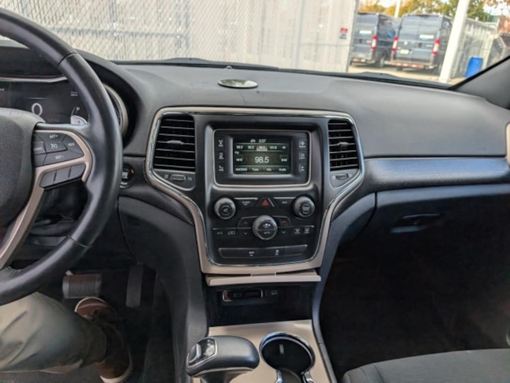 Used 2015 Jeep Grand Cherokee Laredo SUV