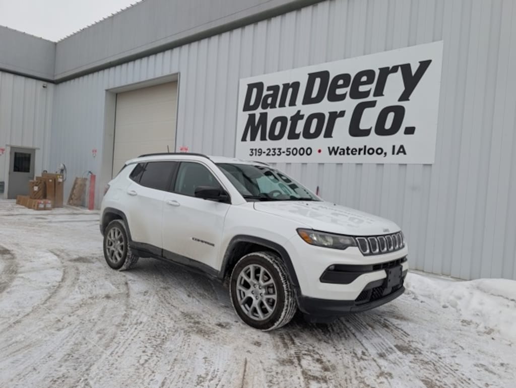 Used 2022 Jeep Compass Latitude Lux SUV