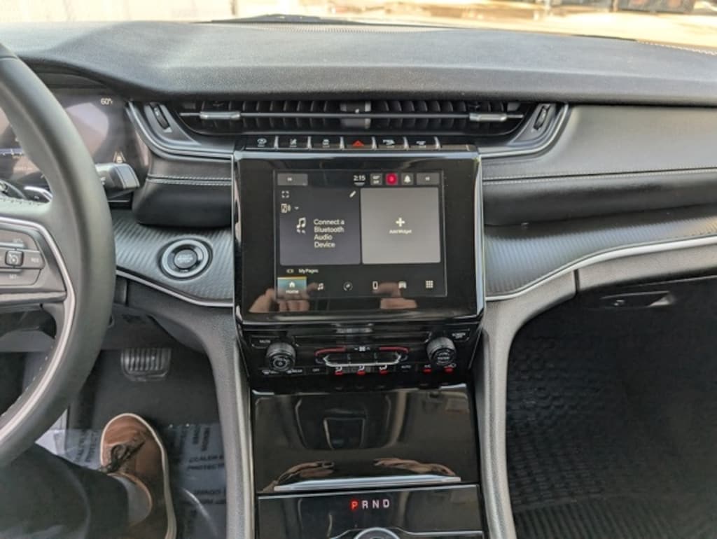 Used 2023 Jeep Grand Cherokee L Laredo SUV