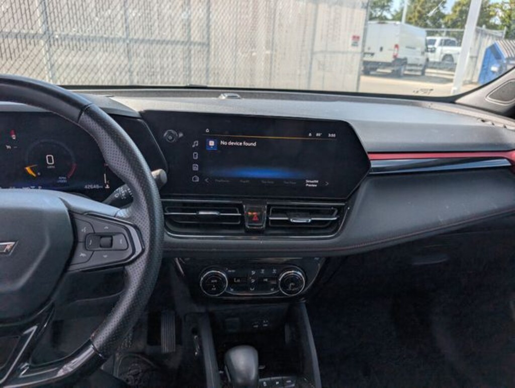 Used 2025 Chevrolet Trailblazer RS SUV